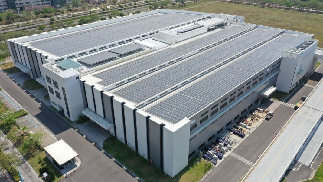 Reducerea costurilor energetice în halele industriale cu procese termice continue: soluții fotovoltaice eficiente