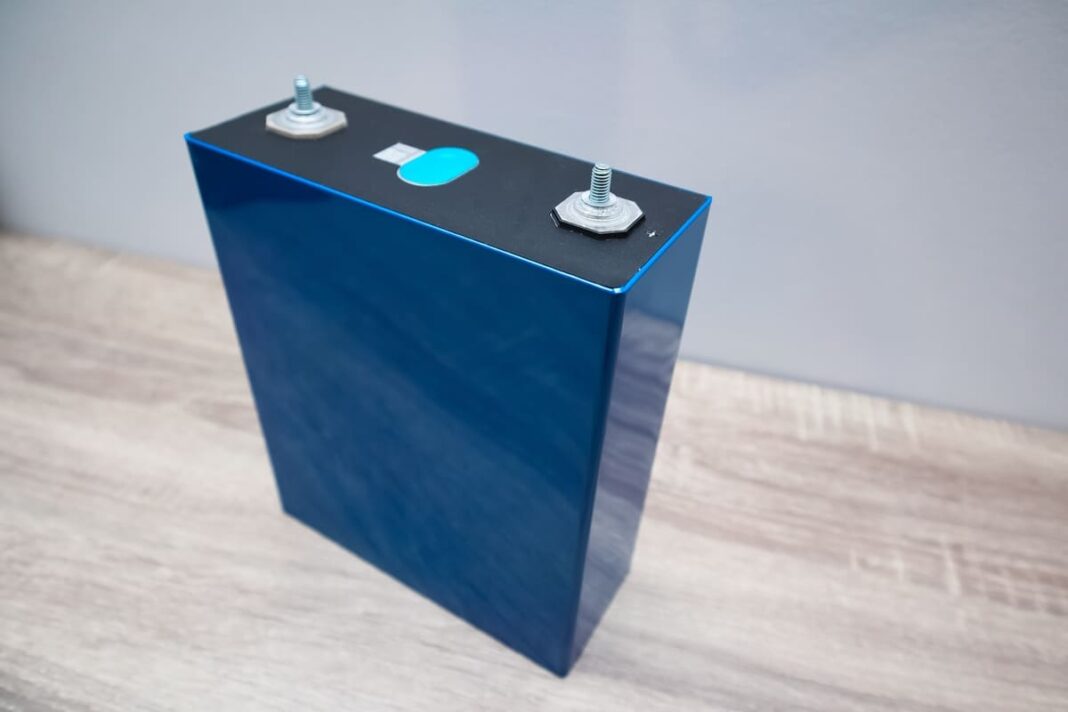 Rolul bateriilor LiFePO4 în tranziția către energie regenerabilă